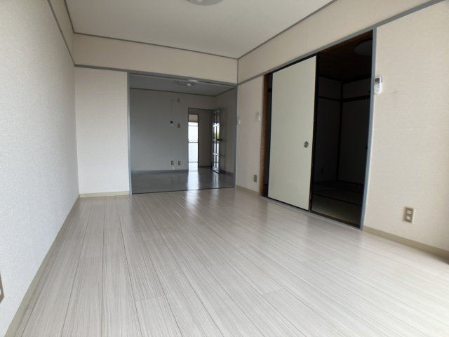 エクセレント白山の内装