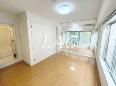【居間・リビング】 | シャトー信濃 | 洋室のお部屋です。
