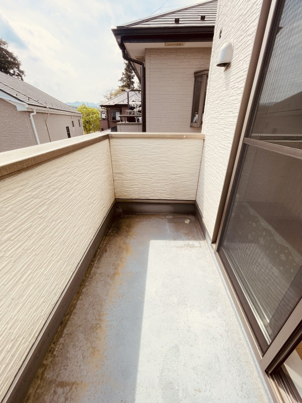 あきる野市渕上　オール電化付 中古戸建のバルコニー|バルコニーは2ヶ所あります！