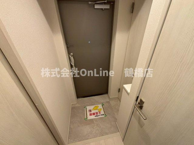 スプランディッド玉造の玄関