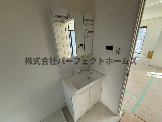 太秦緑ヶ丘戸建　賃貸の独立洗面台