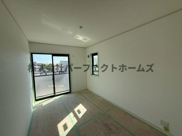太秦緑ヶ丘戸建　賃貸の洋室|スタンダードな洋室です