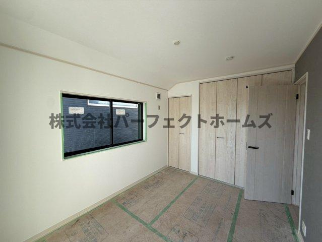 太秦緑ヶ丘戸建　賃貸の洋室|コンパクトで使いやすい洋室です