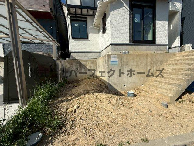 太秦緑ヶ丘戸建　賃貸の駐車場|駐車スペースもあります