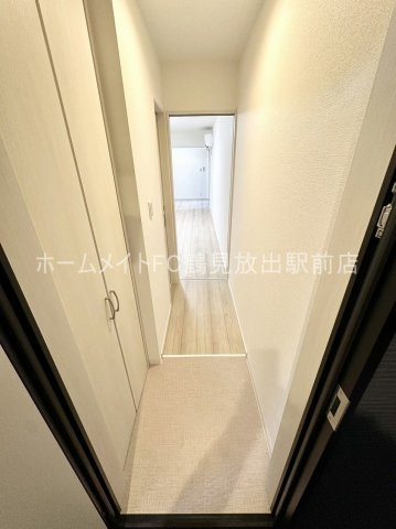 大阪市鶴見区今津北４丁目のアパートの玄関