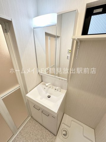 大阪市鶴見区今津北４丁目のアパートの独立洗面台