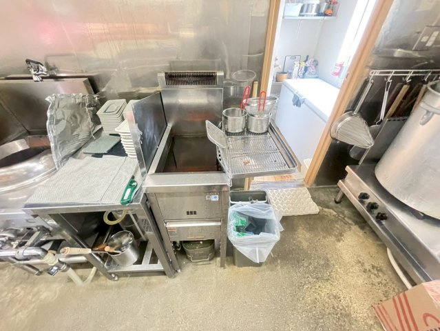 高岡本町中部貸店舗の設備