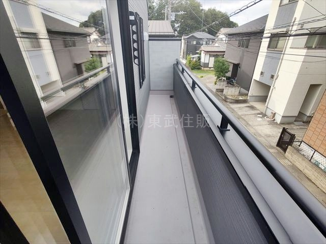 【バルコニー】 | 鶴ヶ島市脚折第二十七 | 風通しの良いバルコニー