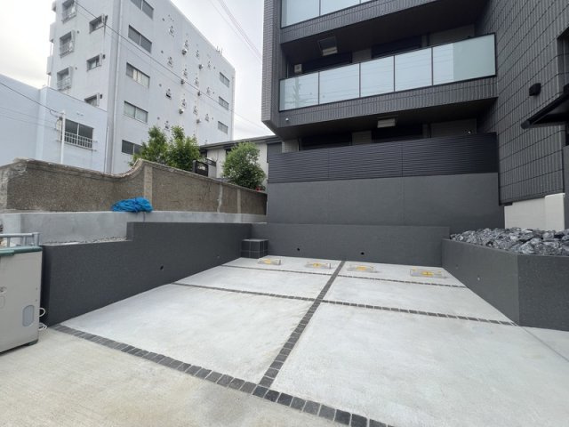 HEBEL　MAISON六甲篠原中町の駐車場