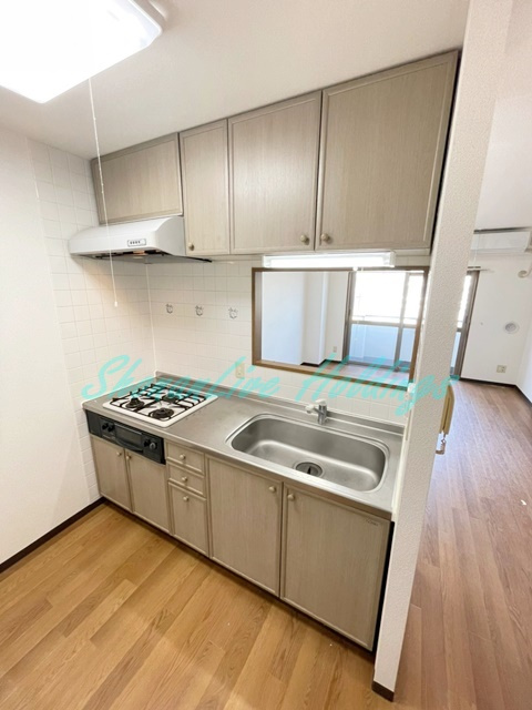 藤沢市善行１丁目の賃貸マンションのキッチン|広々としたキッチンです♪