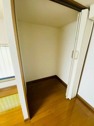 グリーングラス城栄の収納