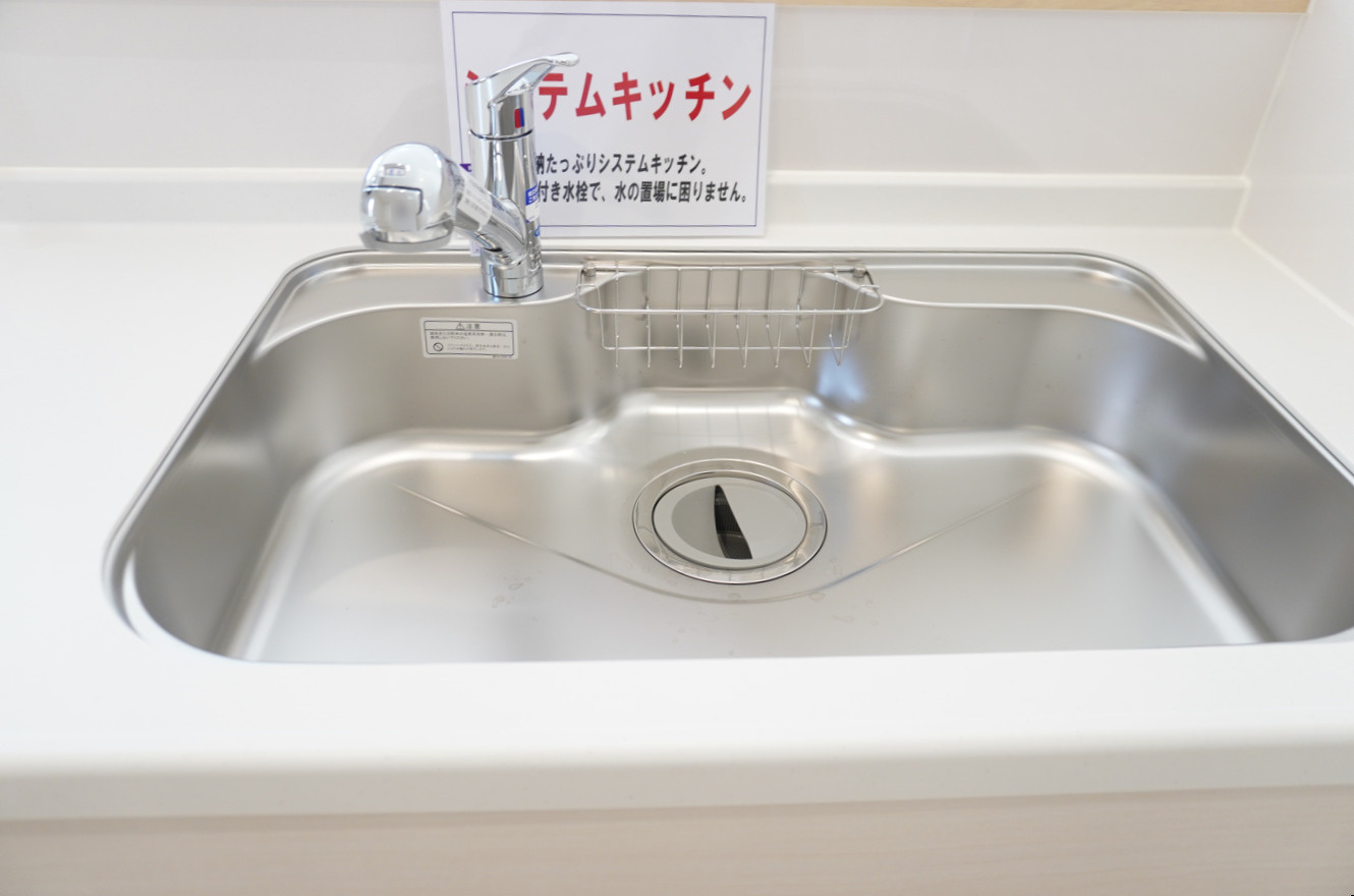 越谷市大字弥十郎 新築分譲住宅のキッチン