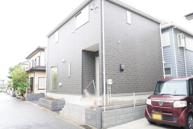 越谷市大字弥十郎 新築分譲住宅の外観