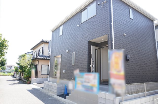 越谷市大字弥十郎 新築分譲住宅の外観