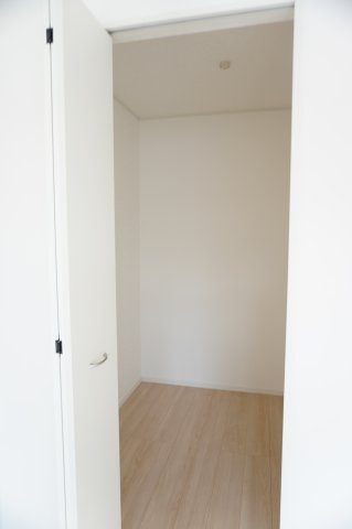 越谷市大字弥十郎 新築分譲住宅の収納|ウォークインクローゼット