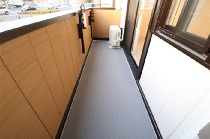 Noble Ferro C棟のバルコニー