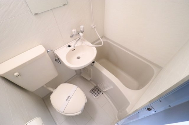 コンフォール小泉の浴室
