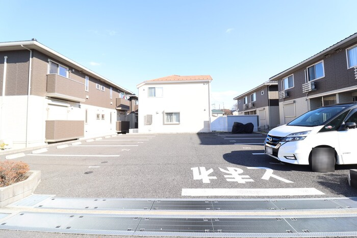フォレステージ　イースト　Ｂの駐車場