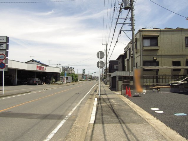 越谷市千間台西6丁目 新築分譲住宅の前面道路含む現地写真