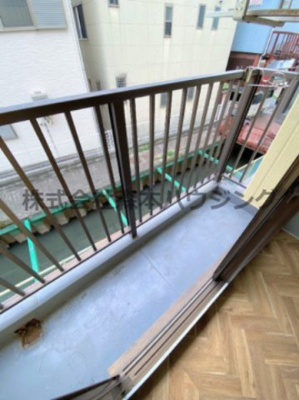 【バルコニー】 | 　ペントハウス11 | お洗濯にも便利なバルコニー付き