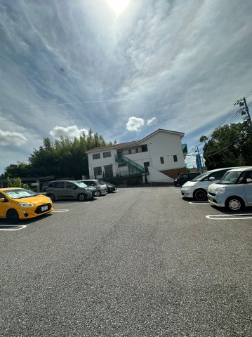 草々庭ハウス　B棟の駐車場