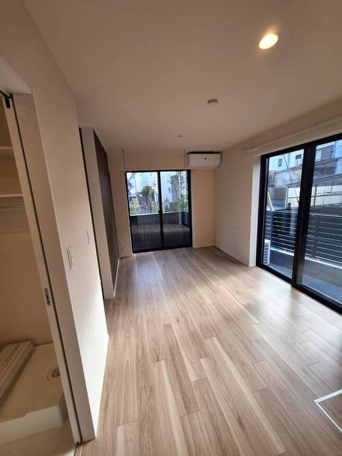 ＦＵＤＯ　ⅩⅢの居間・リビング