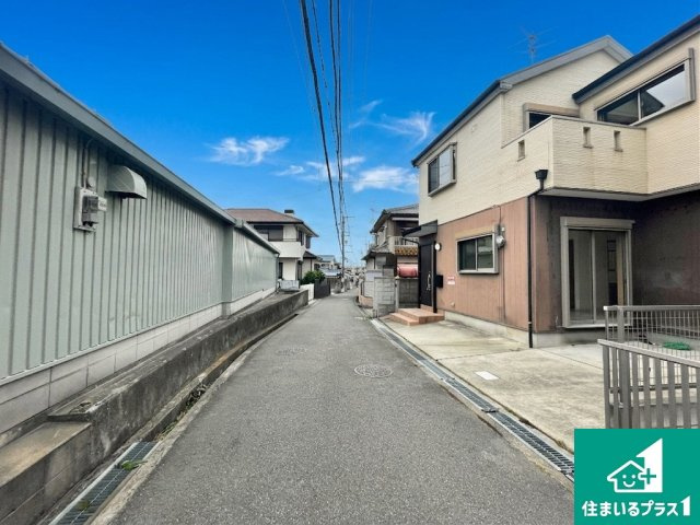 堺市西区山田　中古一戸建の前面道路含む現地写真|前面道路含む現地写真です