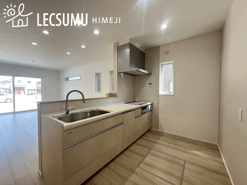 姫路市広畑区清水町2丁目/新築戸建のキッチン