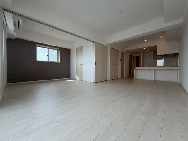スプランディッド難波WESTⅢの居間・リビング