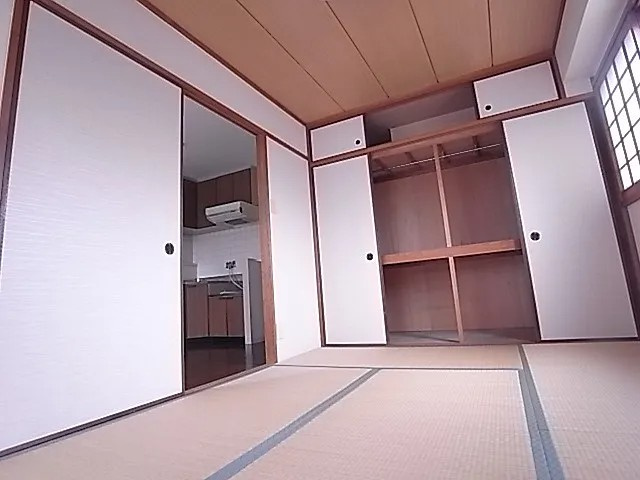 KMハウスの居間・リビング