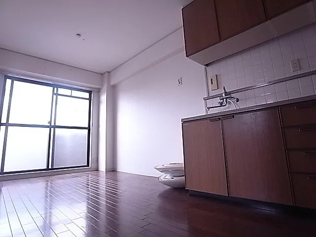 KMハウスの居間・リビング