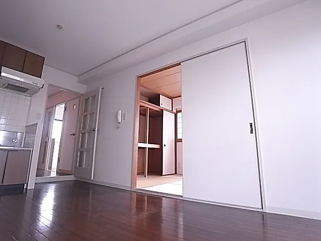 KMハウスの居間・リビング