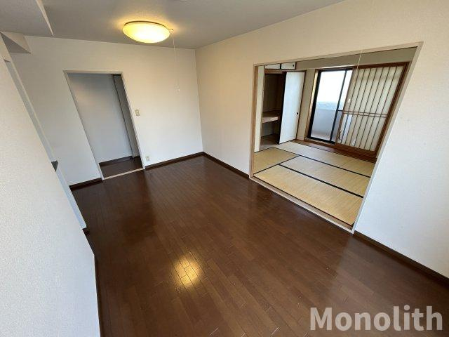 ロイヤルフラット壱番館の内装