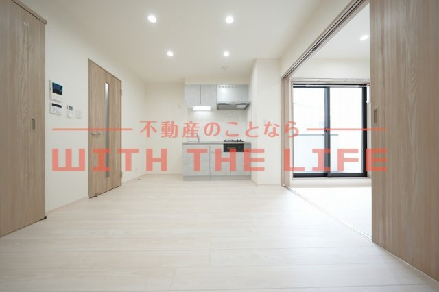THE NOBLES 花畑【キャッシュバック対象】の内装|明るい室内です