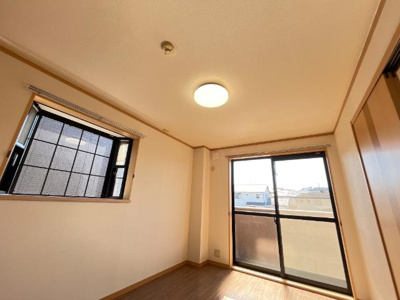【設備】 | ローズマリー | 照明器具