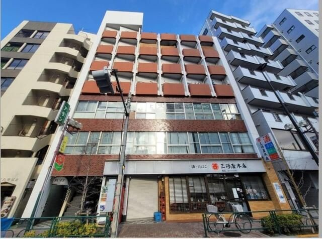 小林ビルの外観
