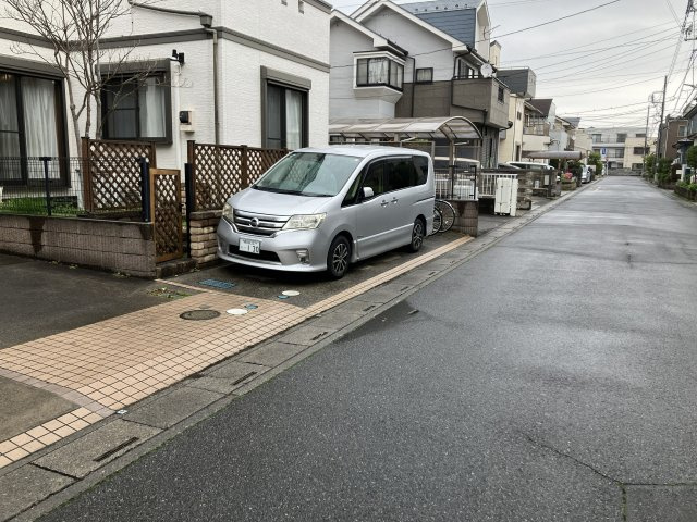 敷地面積35.8坪　売地　越谷市東大沢の前面道路含む現地写真|南側公道約４ｍ、２．７ｍ接道
現地（2026年5月）撮影