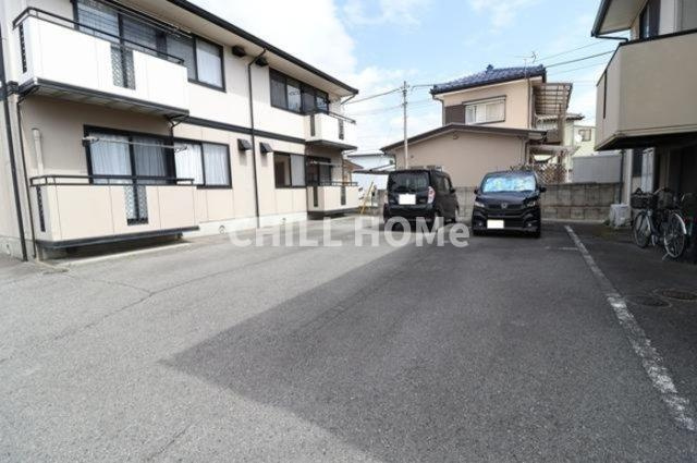 ヴェルコート　Ｂの駐車場|当社、チルホームのHPもご覧ください(^^)/物件情報多数♪