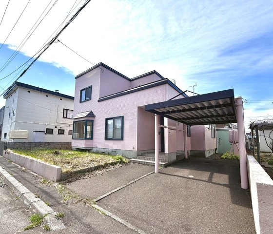 前田5条9丁目の駐車場