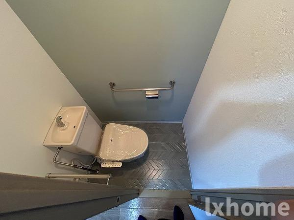 アルバ摂津のトイレ|清潔感のあるトイレです