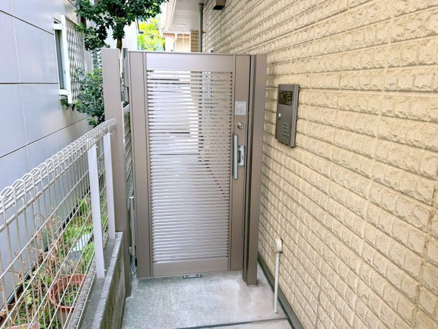 Ｓｔｒａｄａ　高円寺のエントランス|★エントランスオートロック★