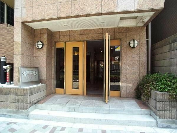 パークウェルツインズ西新宿ノースピアのエントランス