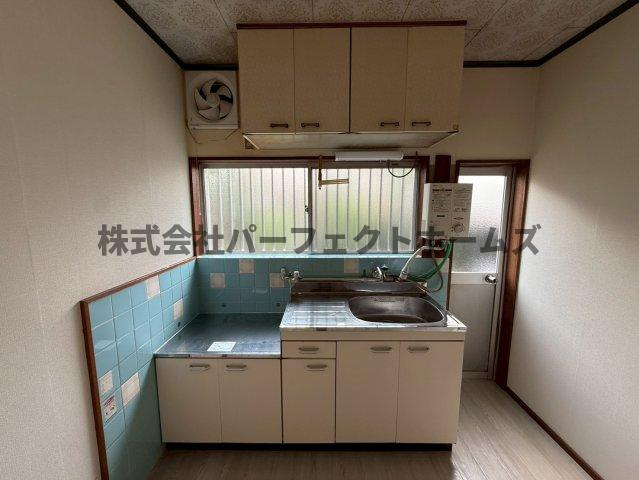 四条畷市中野本町テラスハウスのキッチン|きれいなキッチンです