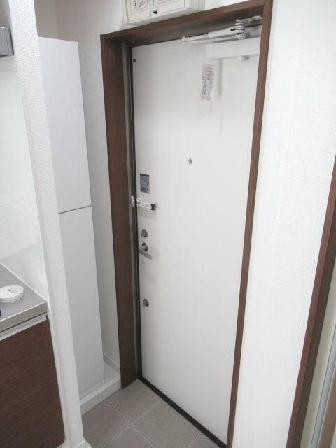 グランクオール町屋レジデンスの玄関