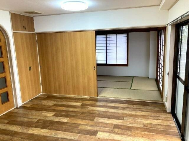 シティ・ハイツの居間・リビング