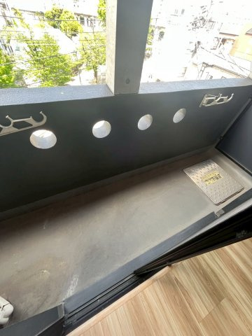 【バルコニー】