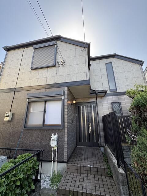 横浜市南区永田山王台戸建の外観