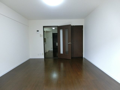 【居間・リビング】 | ハーモニー旗ヶ崎 | 110号室　イメージ