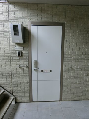 【玄関】 | サンリット | イメージ101号室の写真。