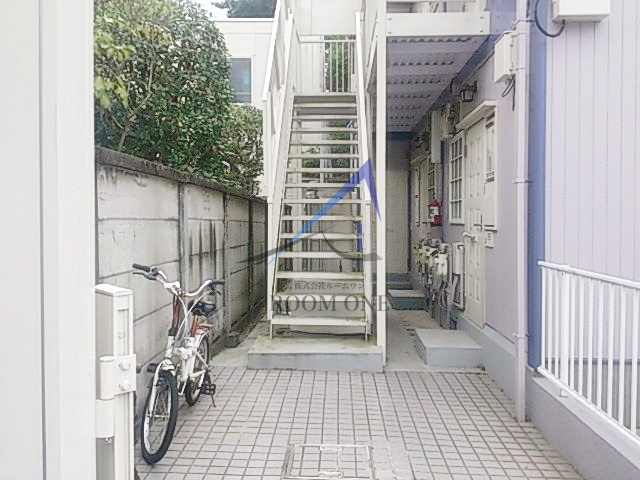 ラ・ジュネスのエントランス|エントランスです。